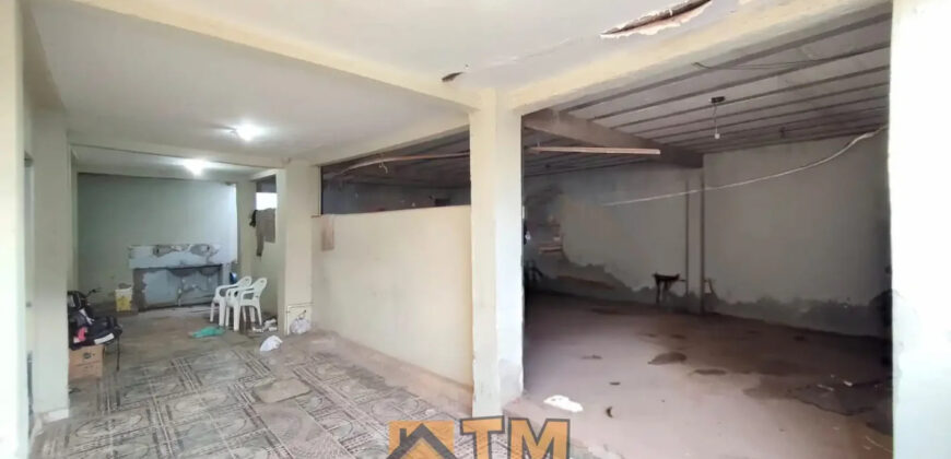 SOBRADO DE ESQUINA COM 1 CASA E 3 KITNETS E UMA GALPÃO, NO BAIRRO VILA NOVA EM SÃO SEBASTIÃO DF.