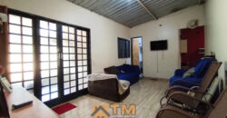 CHÁCARA DE 2.5 HECTARES NO CAFÉ SEM TROCO. 1° CASA COM 2 QUARTOS, SALA, COZINHA E BANHEIRO. 2° CASA COM 4 QUARTOS SENDO 2 SUÍTES, SALA, COPA, COZINHA, BANHEIRO SOCIAL, ÁREA DE SERVIÇO, VARANDA NA LATERAIS.